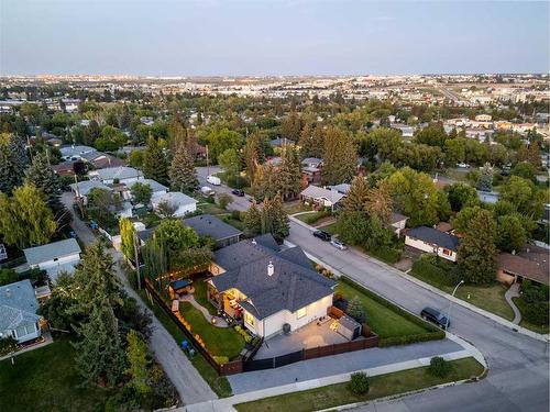 5303 Thornbriar Road Nw, Calgary, AB - Outdoor With View