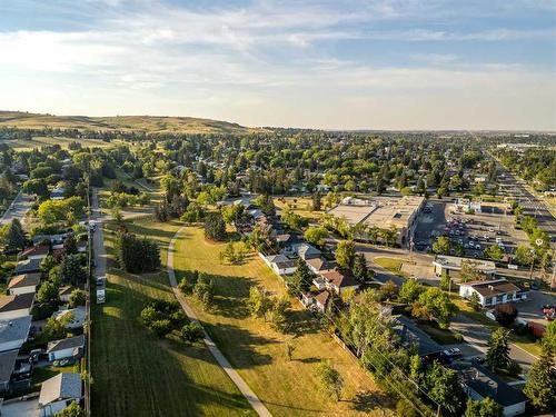 5303 Thornbriar Road Nw, Calgary, AB - Outdoor With View