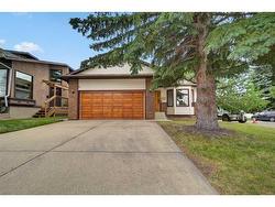 27 Scenic Glen Gate NW Calgary, AB T3L 1E9