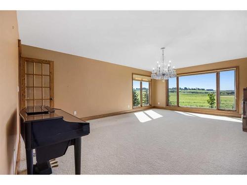 42053 Township Road 252, Rural Rocky View County, AB - Indoor Photo Showing Other Room