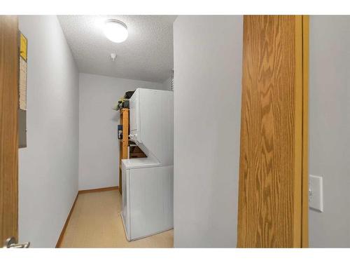 205-3 Somervale View Sw, Calgary, AB - Indoor Photo Showing Laundry Room