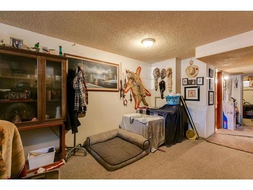 2412 43 Street Se, Calgary, AB - Indoor Photo Showing Other Room