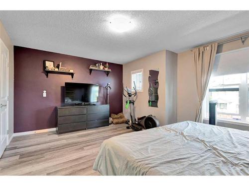 148 Chaparral Valley Gardens Se, Calgary, AB - Indoor Photo Showing Bedroom