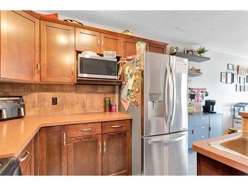 148 Chaparral Valley Gardens Se, Calgary, AB - Indoor Photo Showing Kitchen With Stainless Steel Kitchen