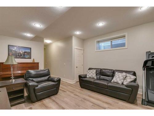 710 23 Avenue Nw, Calgary, AB - Indoor