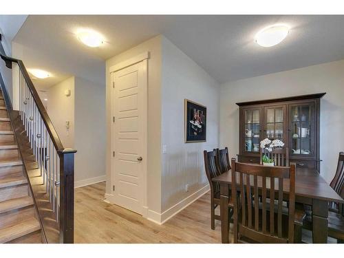 710 23 Avenue Nw, Calgary, AB - Indoor Photo Showing Dining Room