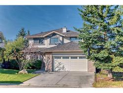 215 Edgebrook Circle NW Calgary, AB T3A 5A2