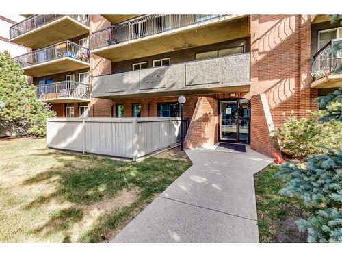 206-1320 12 Avenue Sw, Calgary, AB - Outdoor With Balcony