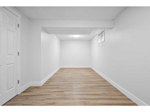 6112 4 Street Ne, Calgary, AB - Indoor Photo Showing Other Room