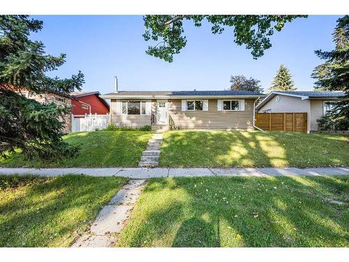 6112 4 Street Ne, Calgary, AB - Outdoor