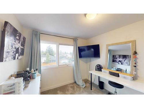 38 Sunhurst Crescent Se, Calgary, AB - Indoor