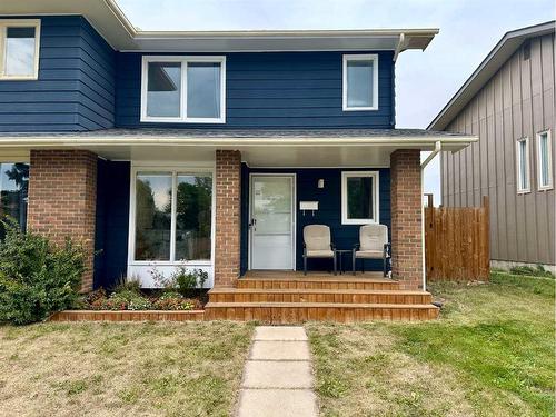 38 Sunhurst Crescent Se, Calgary, AB - Outdoor