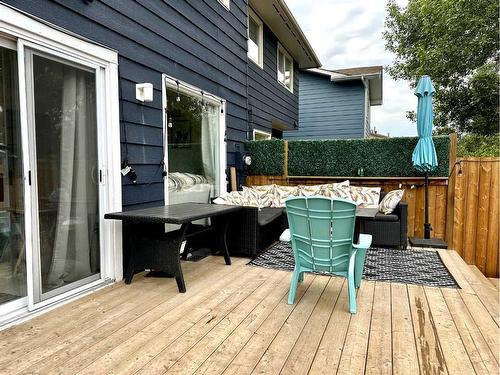 38 Sunhurst Crescent Se, Calgary, AB - Outdoor With Deck Patio Veranda With Exterior