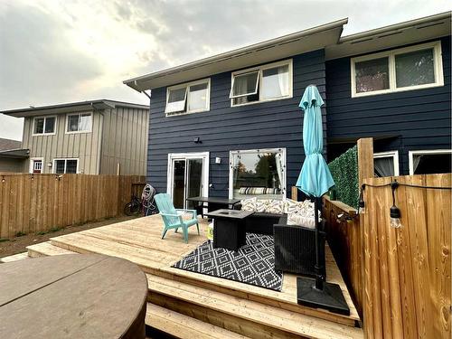 38 Sunhurst Crescent Se, Calgary, AB - Outdoor With Deck Patio Veranda With Exterior