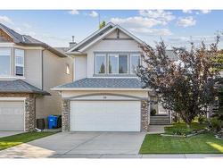 23 Cougarstone Court SW Calgary, AB T3H 5A4