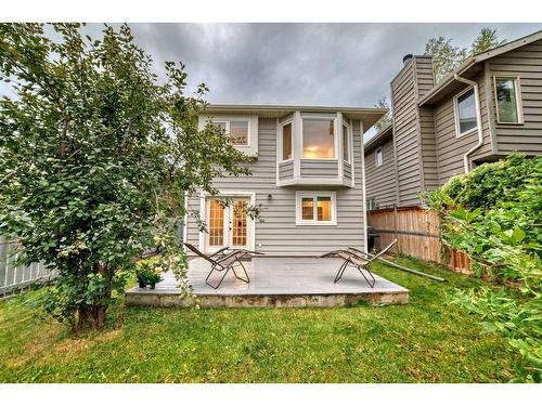 111 Sunmills Place Se, Calgary, AB - Outdoor