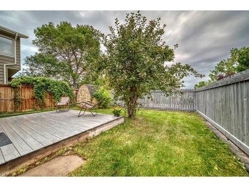 111 Sunmills Place Se, Calgary, AB - Outdoor