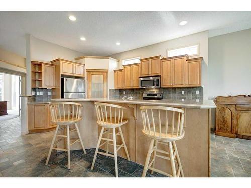 7823 Springbank Way Sw, Calgary, AB - Indoor Photo Showing Kitchen