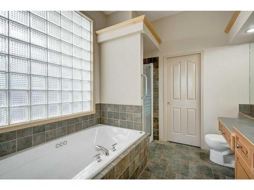 7823 Springbank Way Sw, Calgary, AB - Indoor Photo Showing Bathroom