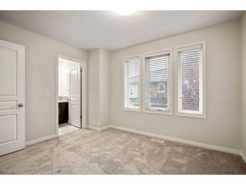 707 Auburn Bay Square Se, Calgary, AB - Indoor Photo Showing Other Room