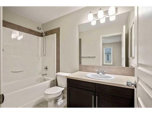 707 Auburn Bay Square Se, Calgary, AB - Indoor Photo Showing Bathroom