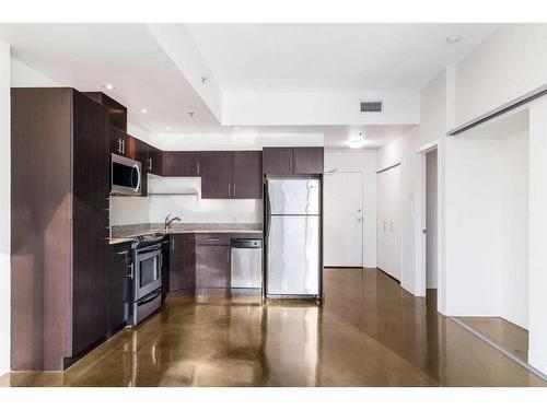 707-135 13 Avenue Sw, Calgary, AB - Indoor Photo Showing Kitchen With Stainless Steel Kitchen