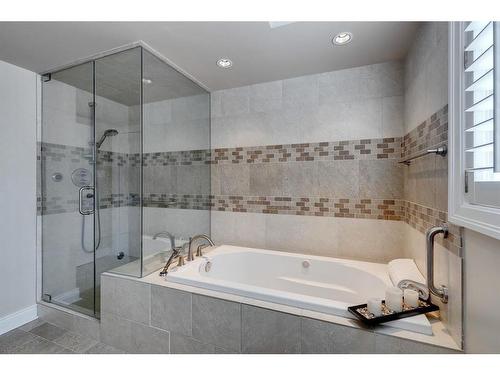 1505-400 Eau Claire Avenue Sw, Calgary, AB - Indoor Photo Showing Bathroom