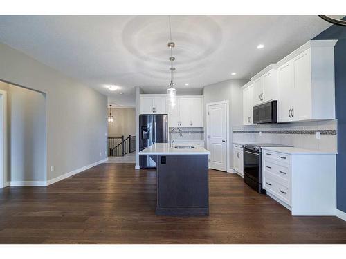 20 Stone Garden Crescent, Carstairs, AB - Indoor Photo Showing Kitchen