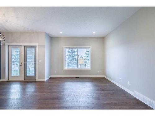 20 Stone Garden Crescent, Carstairs, AB - Indoor Photo Showing Other Room