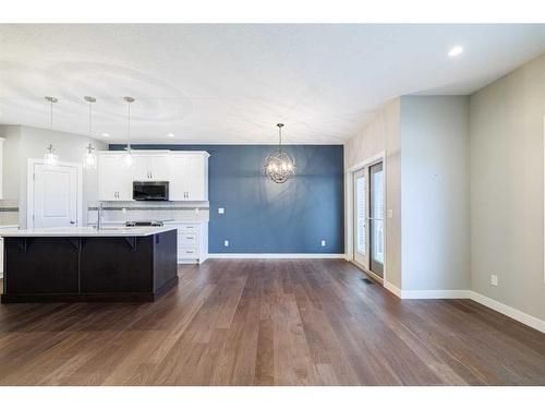 20 Stone Garden Crescent, Carstairs, AB - Indoor Photo Showing Kitchen