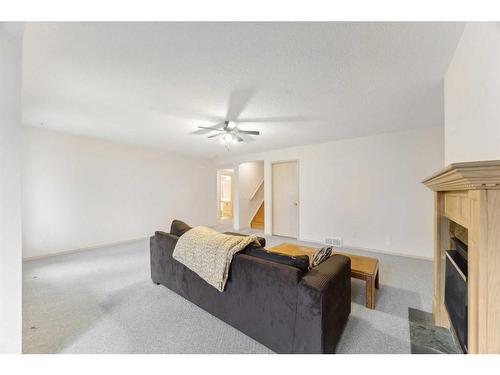 95-72 Millside Drive Sw, Calgary, AB - Indoor