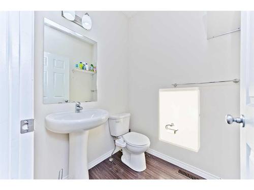 19 Savanna Parade Ne, Calgary, AB - Indoor Photo Showing Bathroom