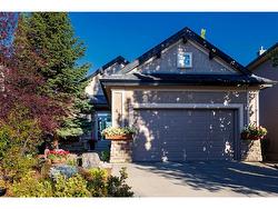 44 Valley Crest Gardens NW Calgary, AB T3B 5W8