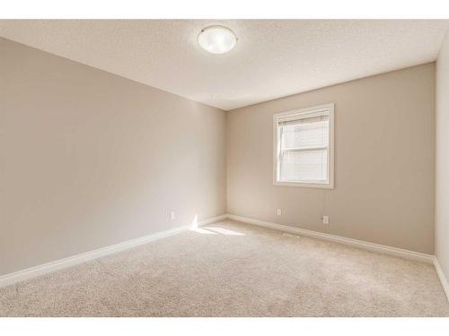 2-1617 27 Avenue Sw, Calgary, AB - Indoor Photo Showing Other Room