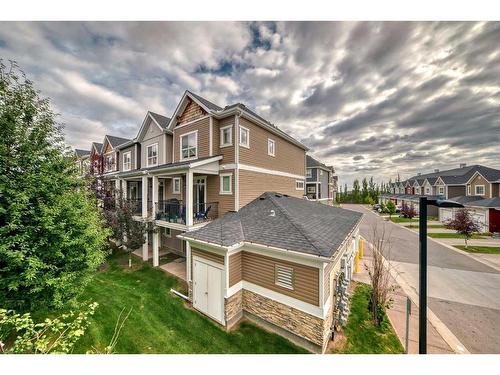 211-355 Nolancrest Heights Nw, Calgary, AB - Outdoor