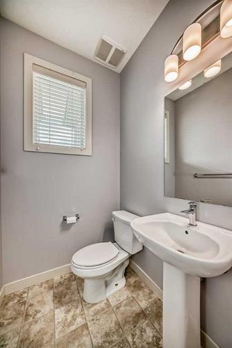 211-355 Nolancrest Heights Nw, Calgary, AB - Indoor Photo Showing Bathroom