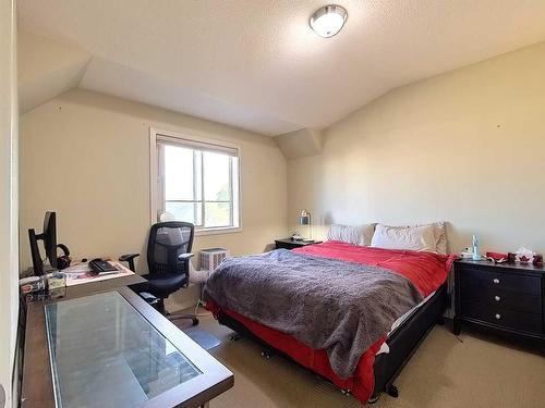 303-2012 1 Street Nw, Calgary, AB - Indoor Photo Showing Bedroom