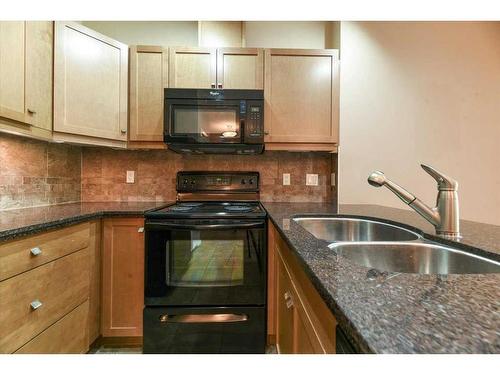 101-52 Cranfield Link Se, Calgary, AB - Indoor Photo Showing Bathroom