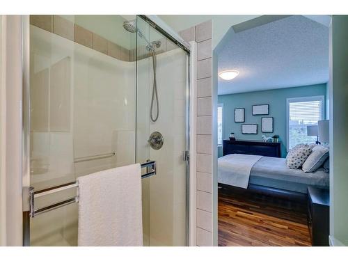 73 Cranwell Green Se, Calgary, AB - Indoor Photo Showing Bathroom