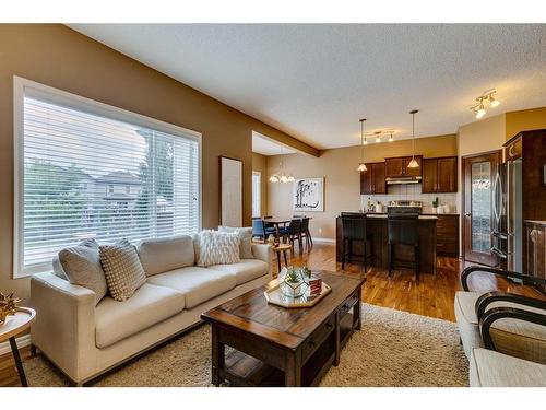 73 Cranwell Green Se, Calgary, AB - Indoor Photo Showing Living Room