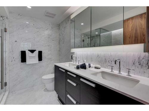 407-738 1 Avenue Sw, Calgary, AB - Indoor Photo Showing Bathroom