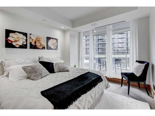 407-738 1 Avenue Sw, Calgary, AB - Indoor Photo Showing Bedroom