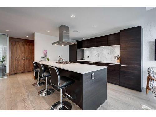 407-738 1 Avenue Sw, Calgary, AB - Indoor Photo Showing Kitchen