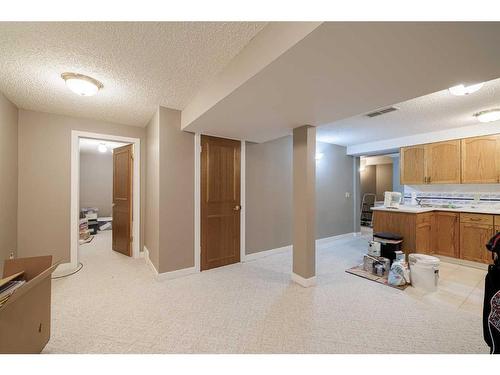 82 Douglasbank Way Se, Calgary, AB - Indoor