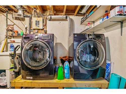 5023 Whitehorn Drive Ne, Calgary, AB - Indoor Photo Showing Laundry Room