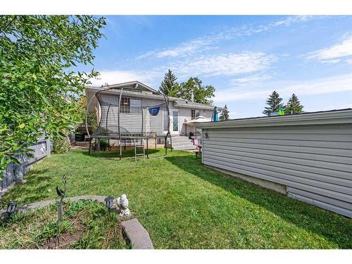 5023 Whitehorn Drive Ne, Calgary, AB - Outdoor