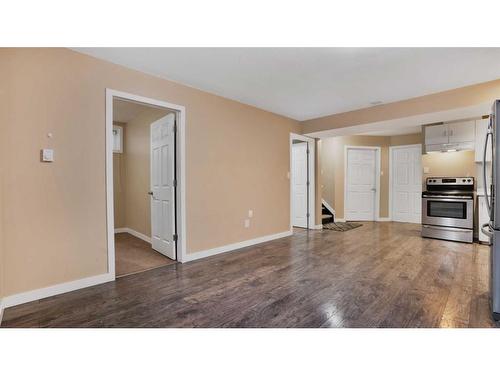 81 Nolanhurst Crescent Nw, Calgary, AB - Indoor