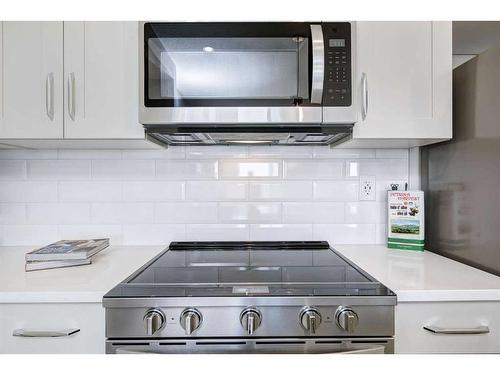 501-71 Shawnee Common Sw, Calgary, AB - Indoor Photo Showing Kitchen With Upgraded Kitchen