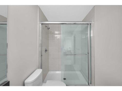 1021 Waterford Drive, Chestermere, AB - Indoor Photo Showing Bathroom