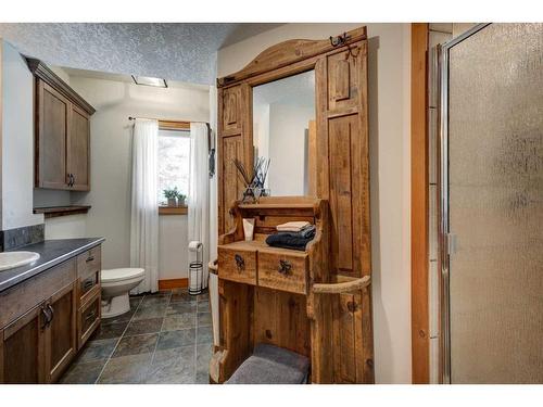 100-370025 288 Street West, Rural Foothills County, AB - Indoor Photo Showing Bathroom